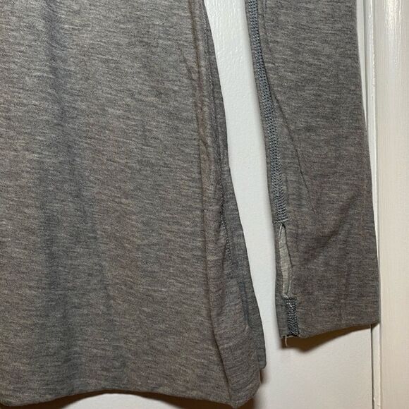 LULULEMON Reversible Long Sleeve Knit Top Gray Women’s Size 2 - Picture 5 of 6